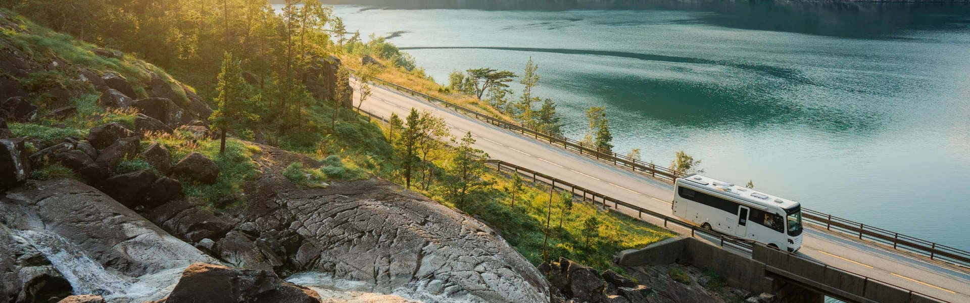 trasa wycieczkowa nad brzegiem